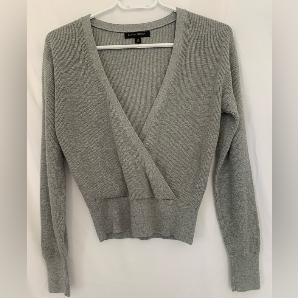 Banana Republic Light Gray V-Neck Sweater